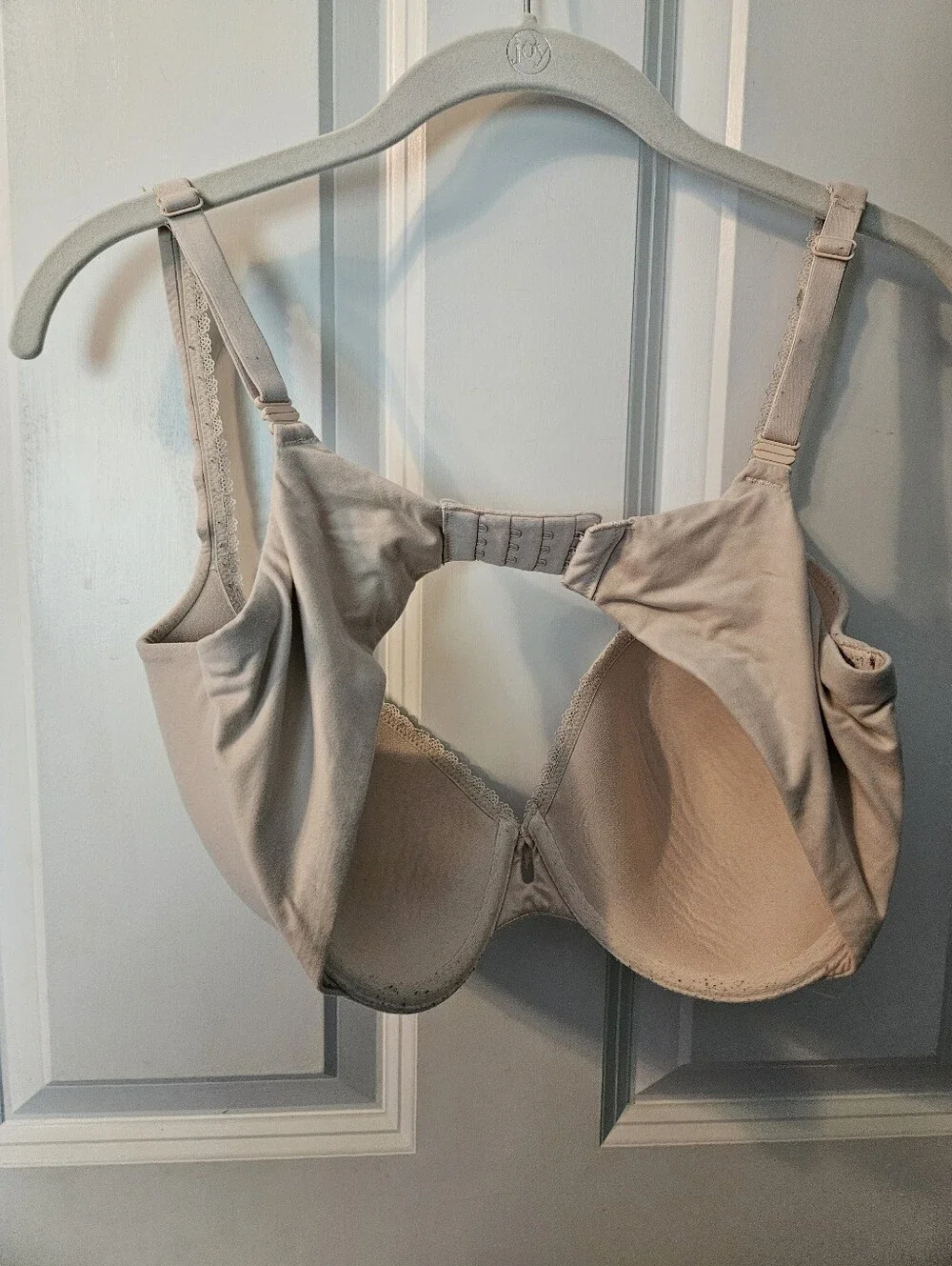 Victoria Secret Body By Victoria Bra in Light Beige - Smooth Full Coverage